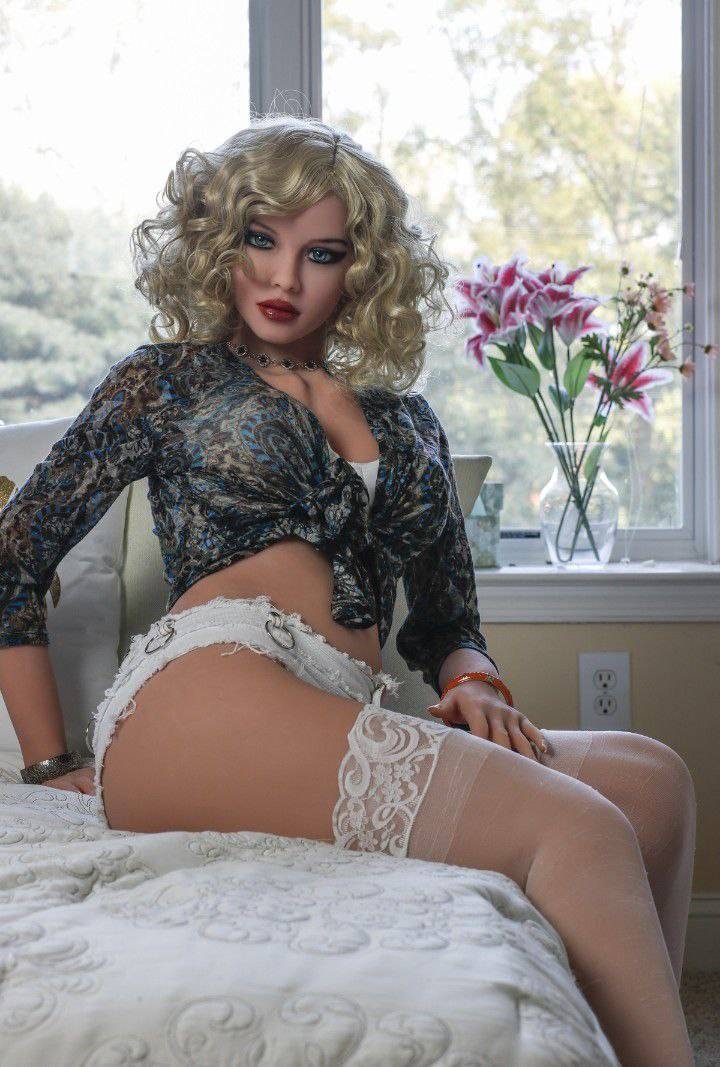 Read more about the article Do people buy sex dolls only for Sex?